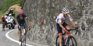 Giulio Ciccone ujíždí 15. etapa Giro 2022